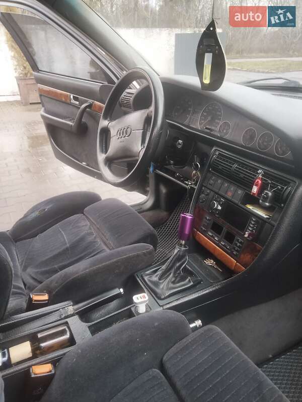 Седан Audi A6 1996 в Хмельнике