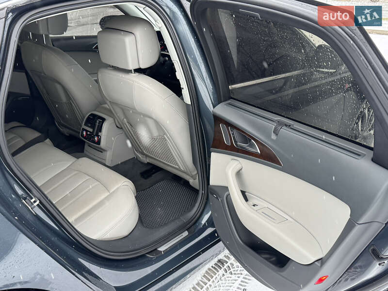 Седан Audi A6 2015 в Каневе