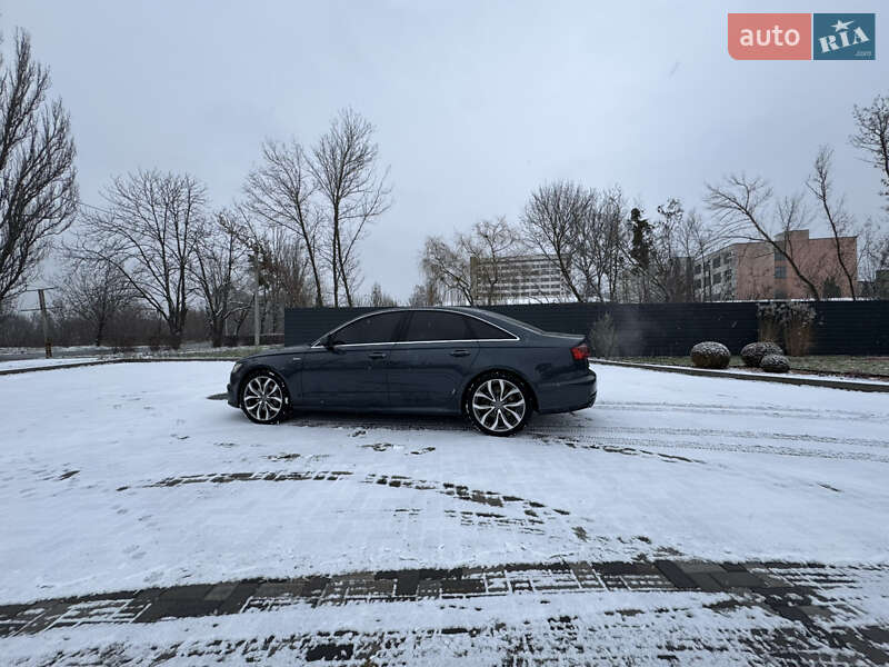 Седан Audi A6 2015 в Каневе