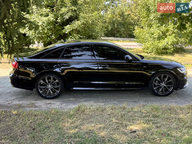 Седан Audi A6 2011 в Ровно