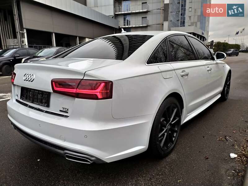 Седан Audi A6 2015 в Киеве