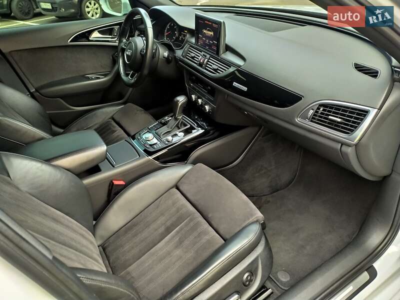 Седан Audi A6 2015 в Киеве