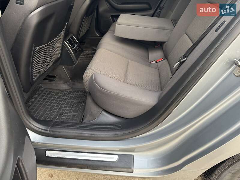Универсал Audi A6 2010 в Сарнах