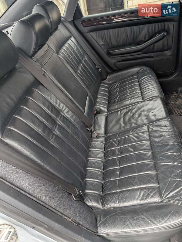 Седан Audi A6 1998 в Печенегах