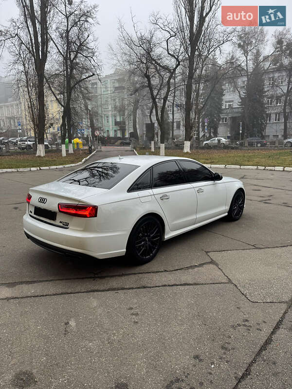 Седан Audi A6 2015 в Киеве
