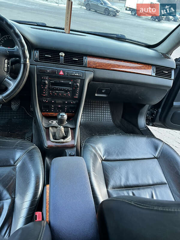 Универсал Audi A6 2004 в Ровно