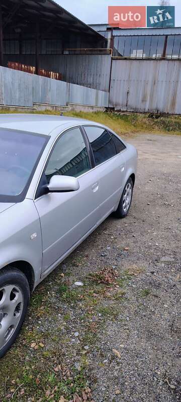 Седан Audi A6 2003 в Бурштыне