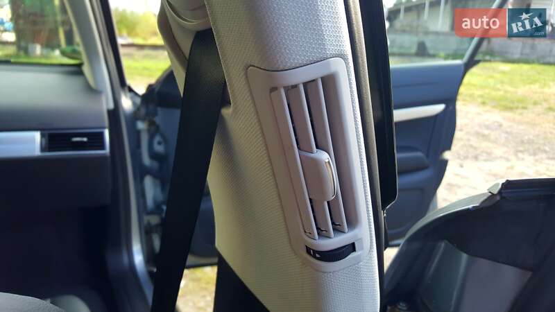 Универсал Audi A6 2011 в Луцке