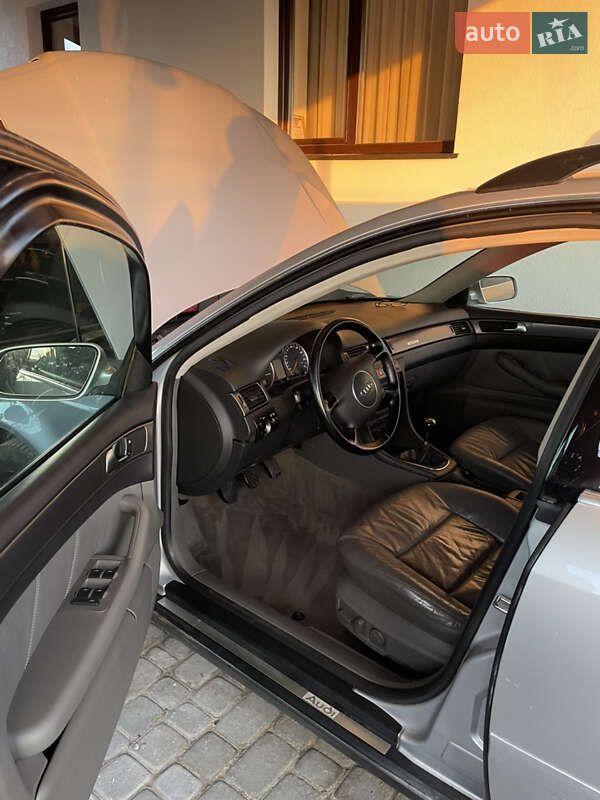 Универсал Audi A6 2003 в Добросине