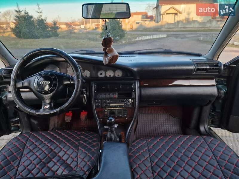 Седан Audi A6 1996 в Стрые