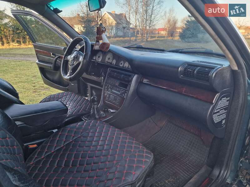 Седан Audi A6 1996 в Стрые