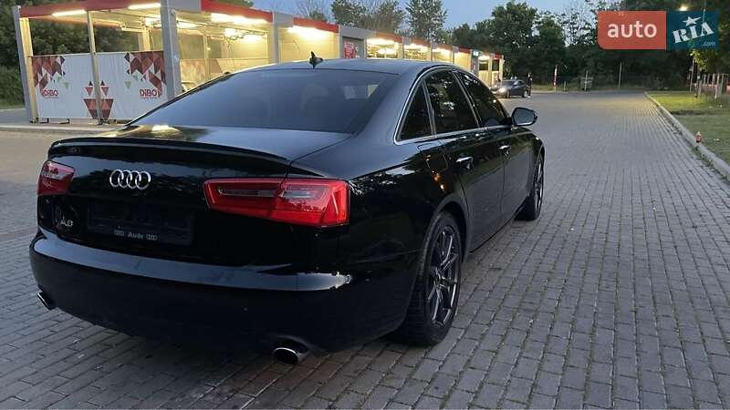 Седан Audi A6 2014 в Ужгороде