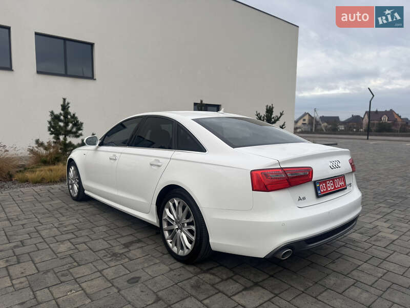 Седан Audi A6 2014 в Луцке
