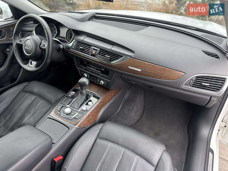 Седан Audi A6 2014 в Луцке