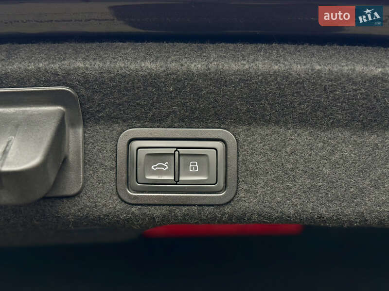 Седан Audi A6 2018 в Ужгороде