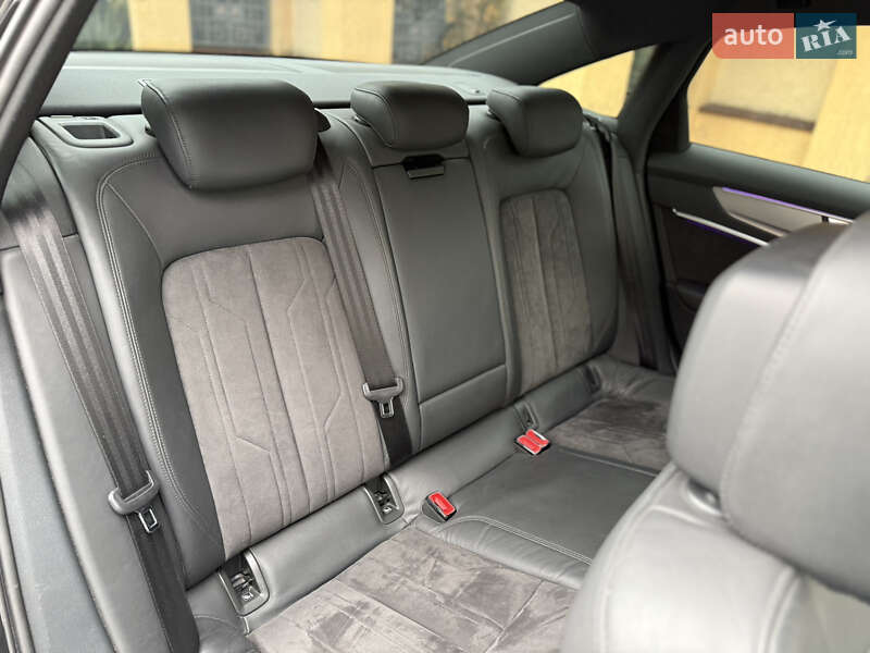 Седан Audi A6 2018 в Ужгороде