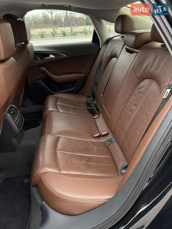 Седан Audi A6 2011 в Ужгороде