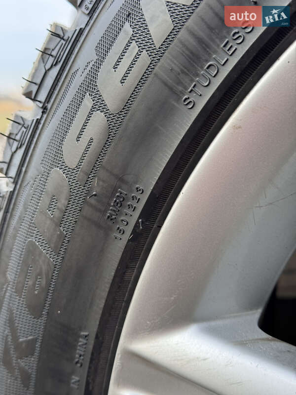 Седан Audi A6 2013 в Нововолынске