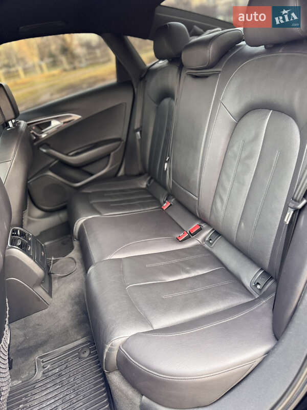 Седан Audi A6 2013 в Нововолынске