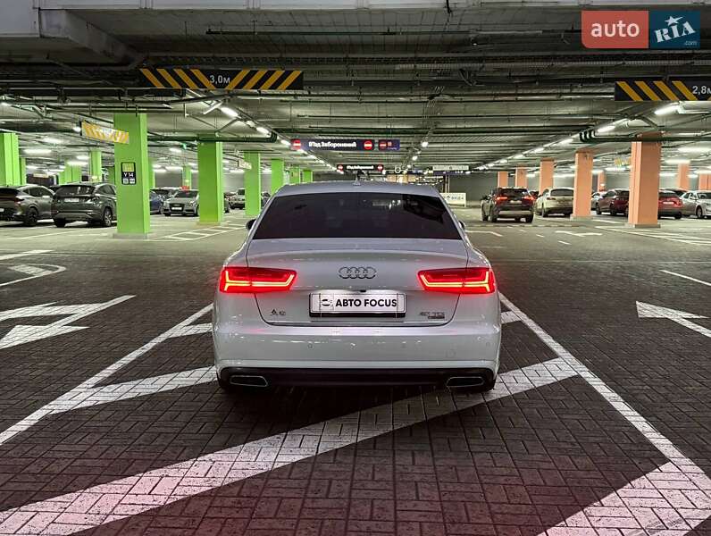 Седан Audi A6 2015 в Киеве