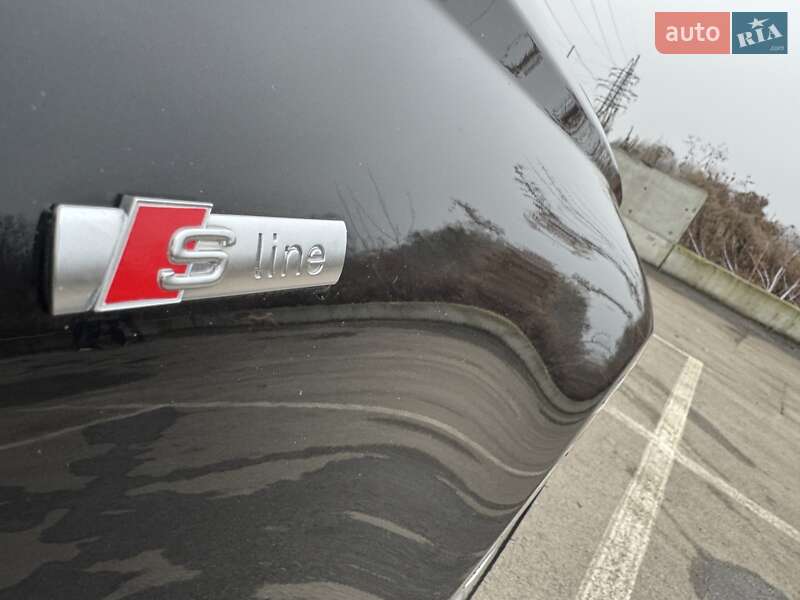 Седан Audi A6 2016 в Киеве