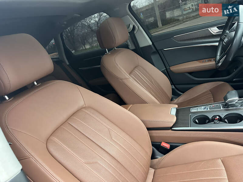Седан Audi A6 2019 в Киеве