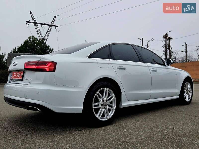 Седан Audi A6 2015 в Днепре