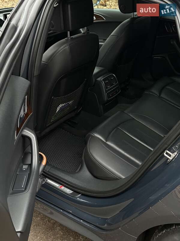 Седан Audi A6 2016 в Ужгороде