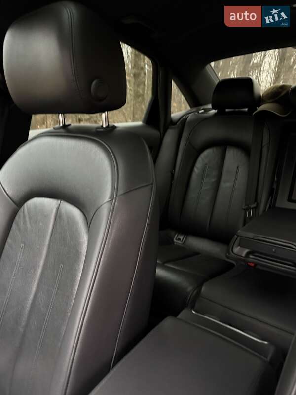 Седан Audi A6 2016 в Ужгороде