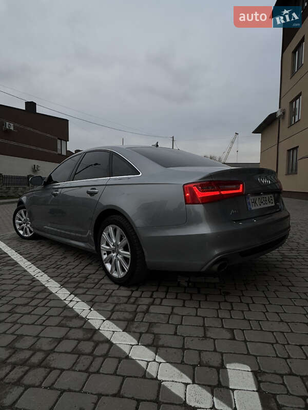 Седан Audi A6 2014 в Рівному