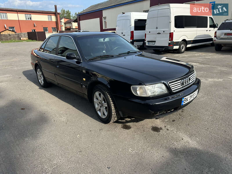 Седан Audi A6 1995 в Березному