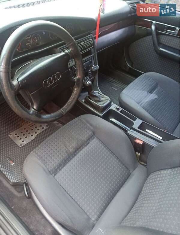 Седан Audi A6 1996 в Львові