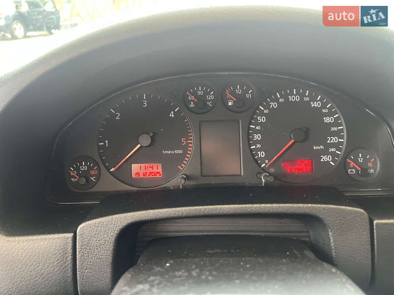 Универсал Audi A6 2000 в Ужгороде