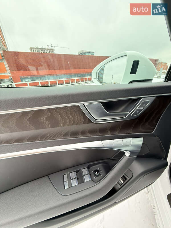 Седан Audi A6 2022 в Дніпрі