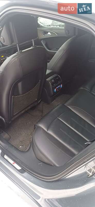 Седан Audi A6 2016 в Староконстантинове