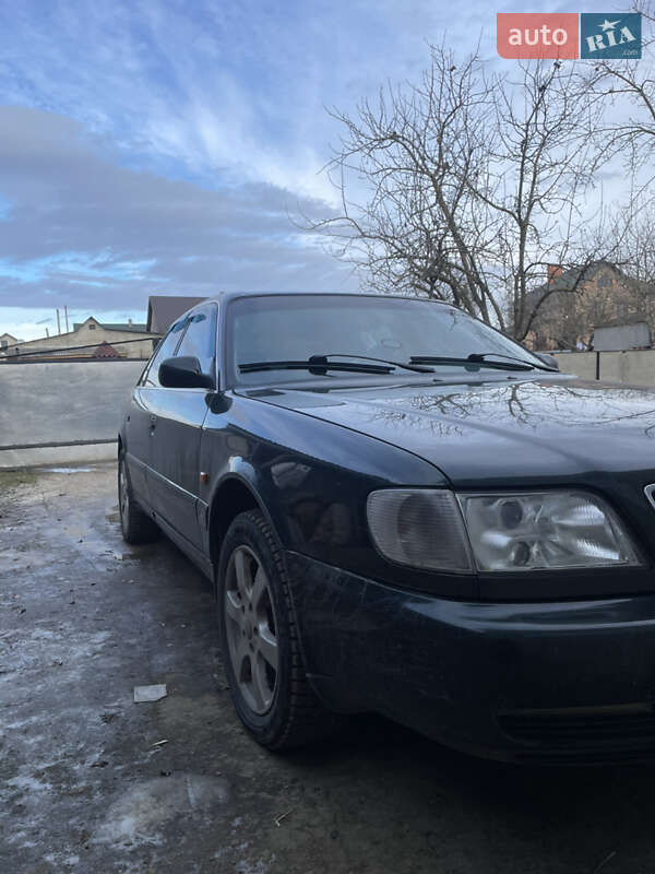 Седан Audi A6 1995 в Герце