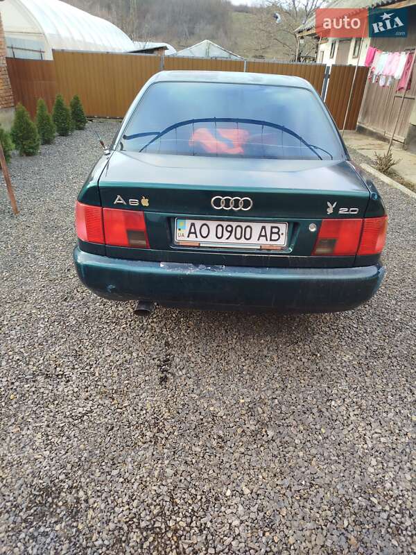 Седан Audi A6 1995 в Виноградові