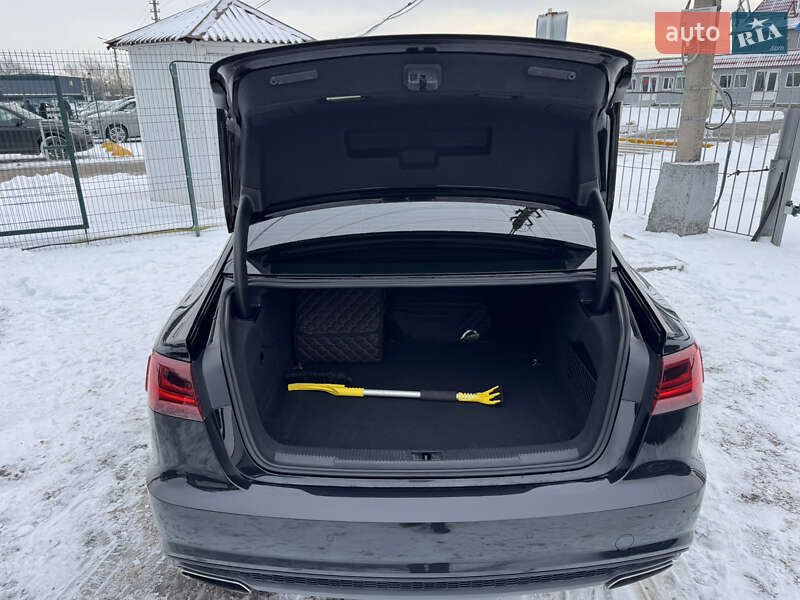 Седан Audi A6 2016 в Киеве