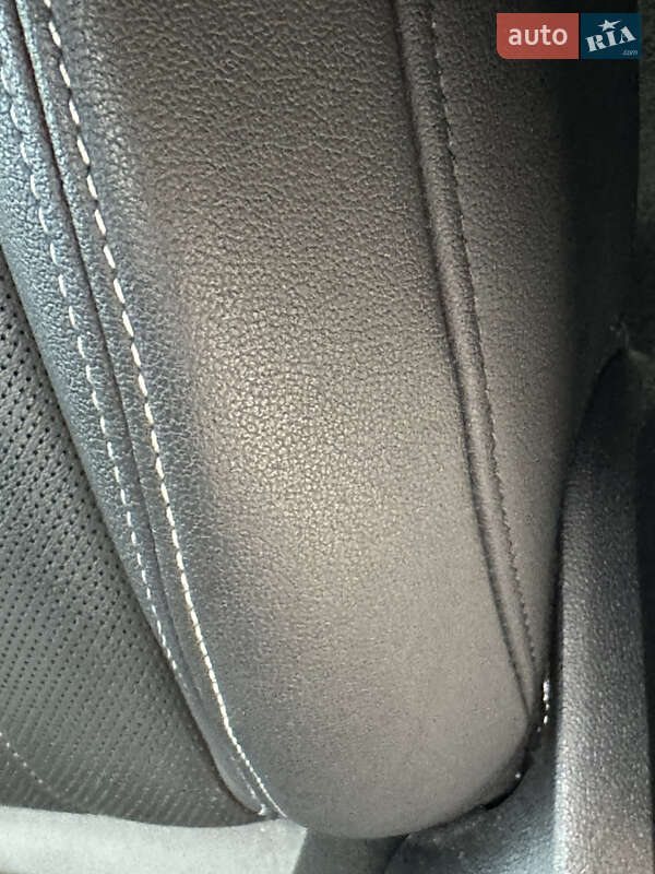 Седан Audi A6 2019 в Львові