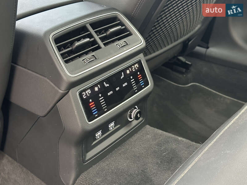 Седан Audi A6 2019 в Львові