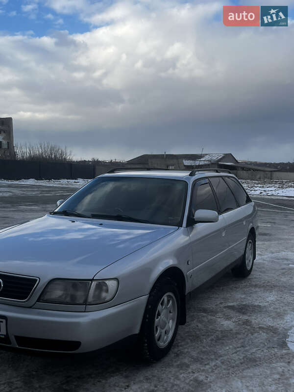 Універсал Audi A6 1996 в Дубні