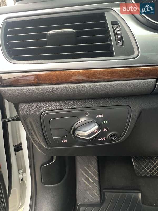 Седан Audi A6 2014 в Львові