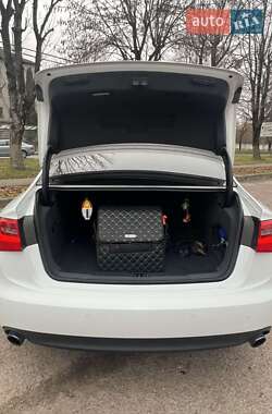 Седан Audi A6 2014 в Львове