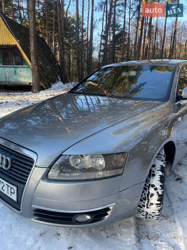 Седан Audi A6 2004 в Жовкве