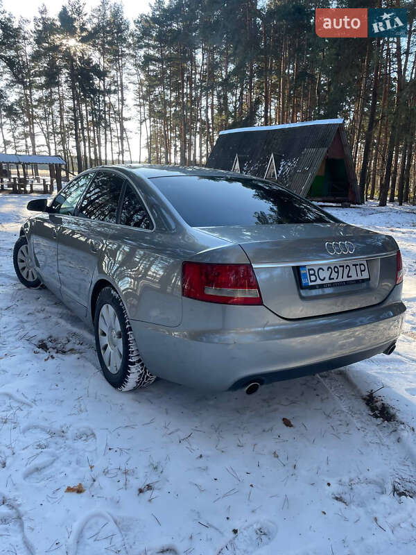Седан Audi A6 2004 в Жовкве
