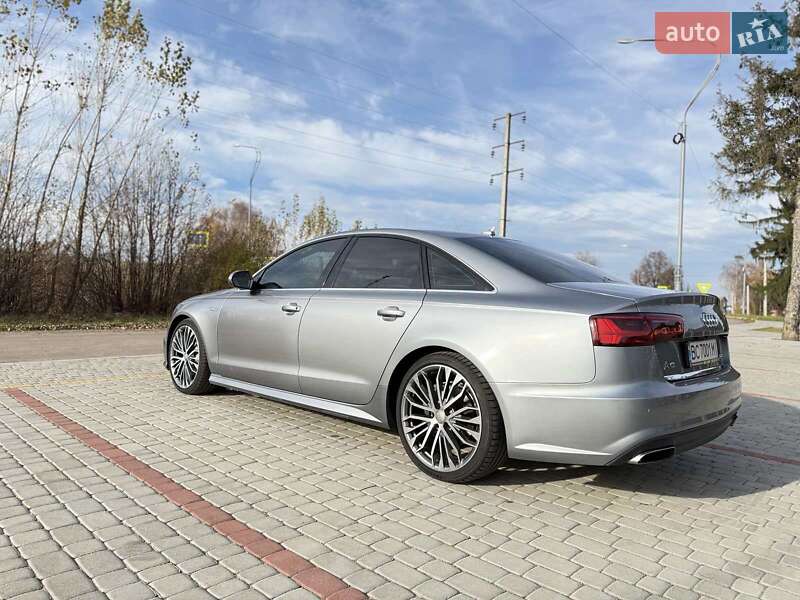Седан Audi A6 2016 в Староконстантинове