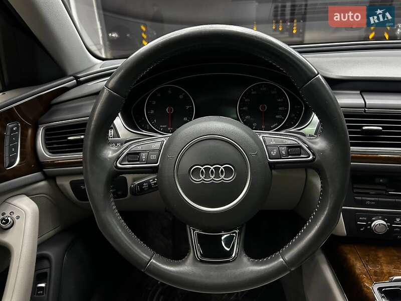 Седан Audi A6 2015 в Чернівцях