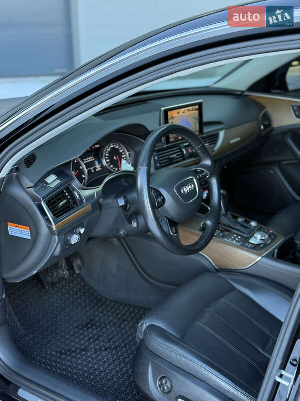 Седан Audi A6 2015 в Сарнах