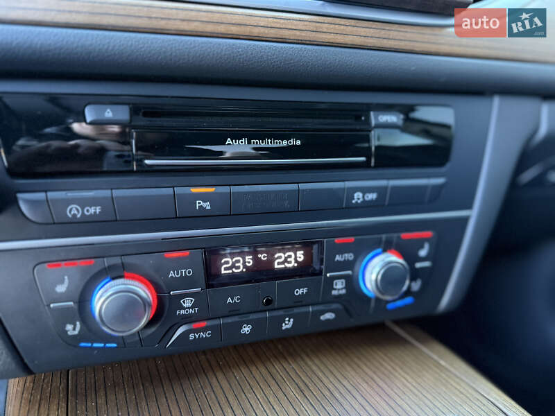 Седан Audi A6 2015 в Сарнах