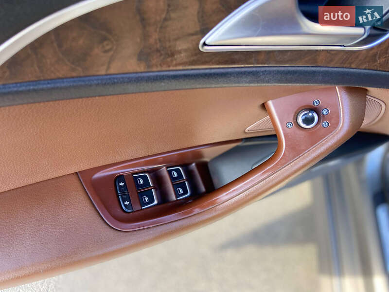Седан Audi A6 2013 в Чернигове